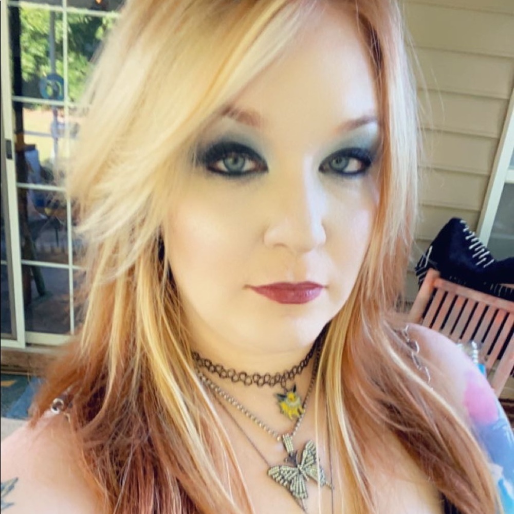 Meet your Posher, Brittany